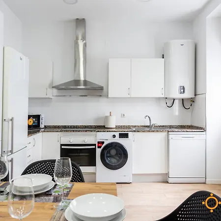 Natural House By Livework Apartament