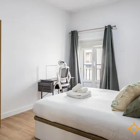 Natural House By Livework Apartment *